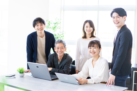 社長さん社員さんと同じ目線で「会社にご機嫌増やす」人事労務管理を